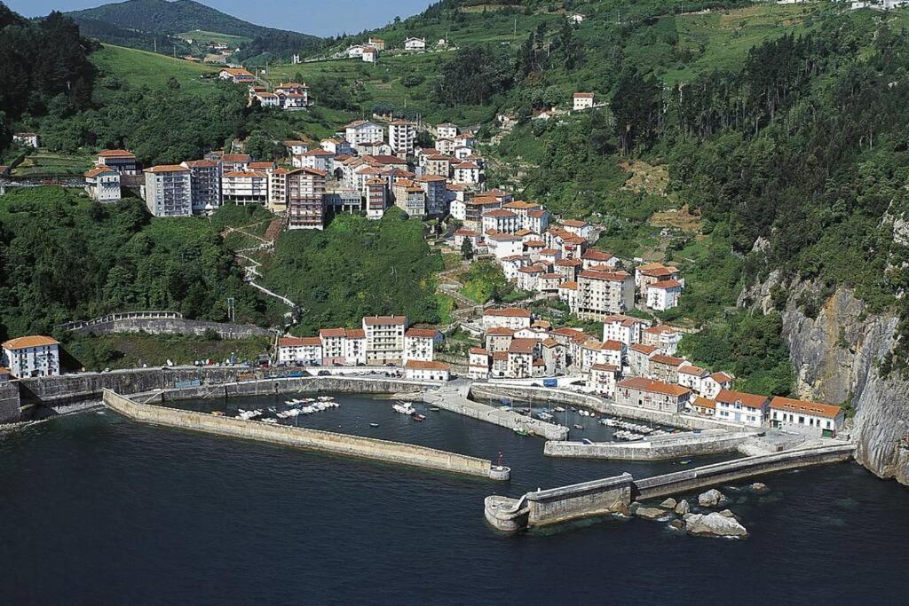 Elantxobe Plaza Vt Appartement Buitenkant foto